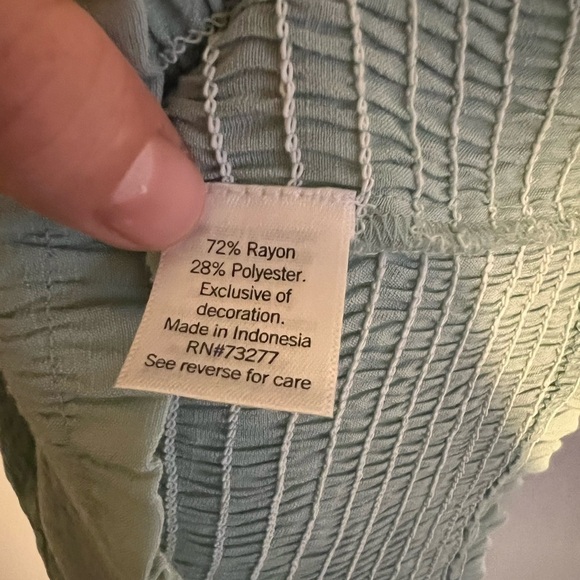 Nine West Ruched Puffed Sleeve Top Size M - Picture 4 of 4